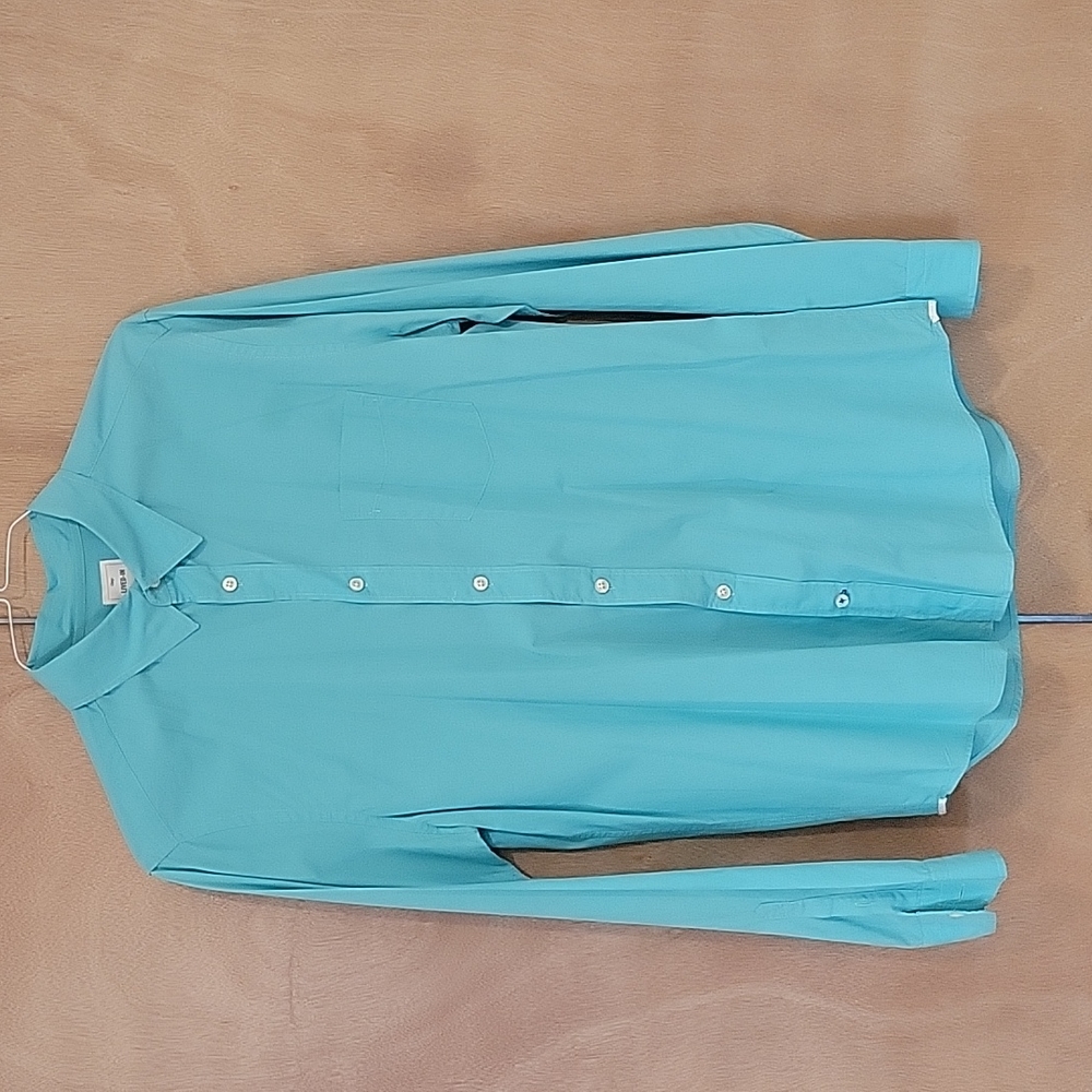 Gap aqua 100% cotton casual button down, Large